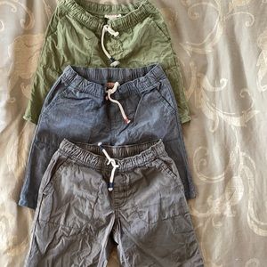 3/$20 Bundle of 3 boys shorts 4T
